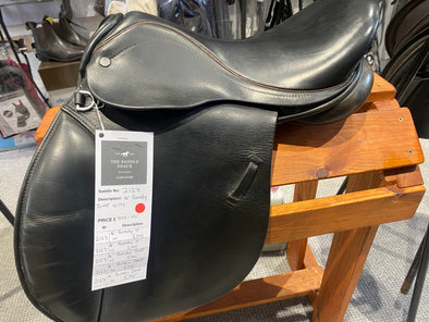 #2127 16" Barnsby Jump Saddle. WIDE