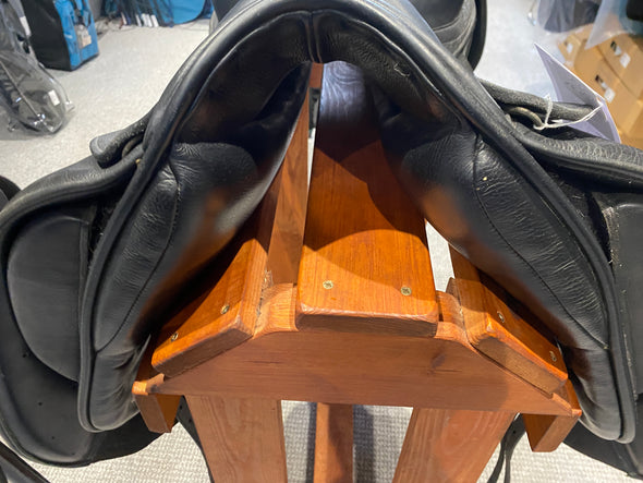 #2139 18" Lavinia Mitchell Dressage Saddle SIZE 3 (XW)