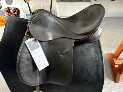 #2182. 17" Farringtons GP M/W
