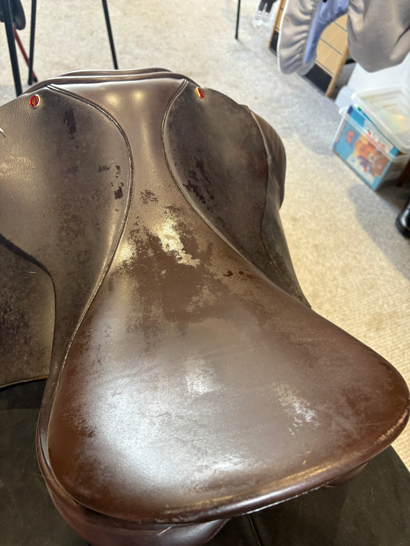 #2210 17" Kings WH/Show Saddle 3XW
