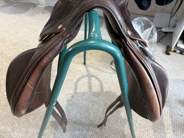 #2222 17" Devoucoux Chiberta Monoflap Saddle M/W