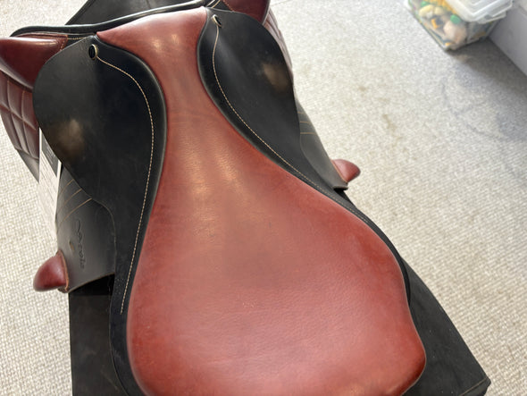 #2354 17.5" Style Monoflap Event Saddle.  MED
