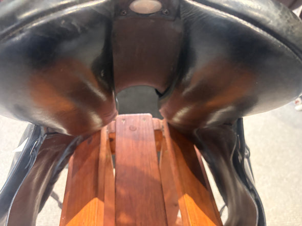 #2363 17" Bates Dressage Saddle C/G (m/w)