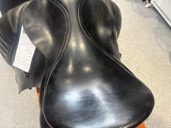 #2363 17" Bates Dressage Saddle C/G (m/w)
