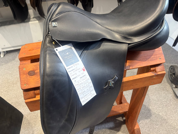 #2164 17" El Caballo Dressage Saddle WIDE