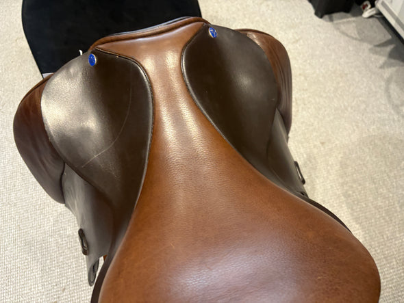 #2369  17.5" Lavinia Mitchell GP XW (size 3)