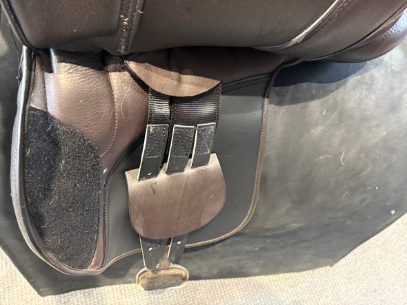 # 2373 17.5" Saddle Company WH XW