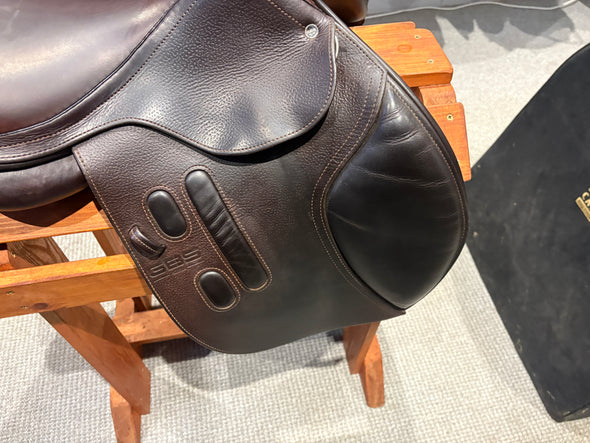 #2386 17" GBS Sellier Jumping Saddle Semi Deep Seat WIDE